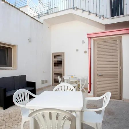 Holiday home Bed&Dreams In Salento Bilocale Con Vasca Idromassaggio Guagnano
